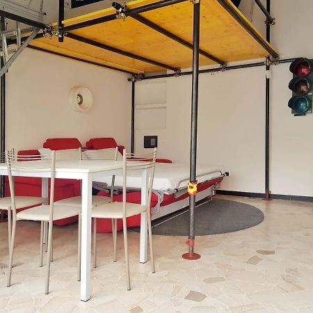 Appartamento Zuretti 42 Milan Bagian luar foto